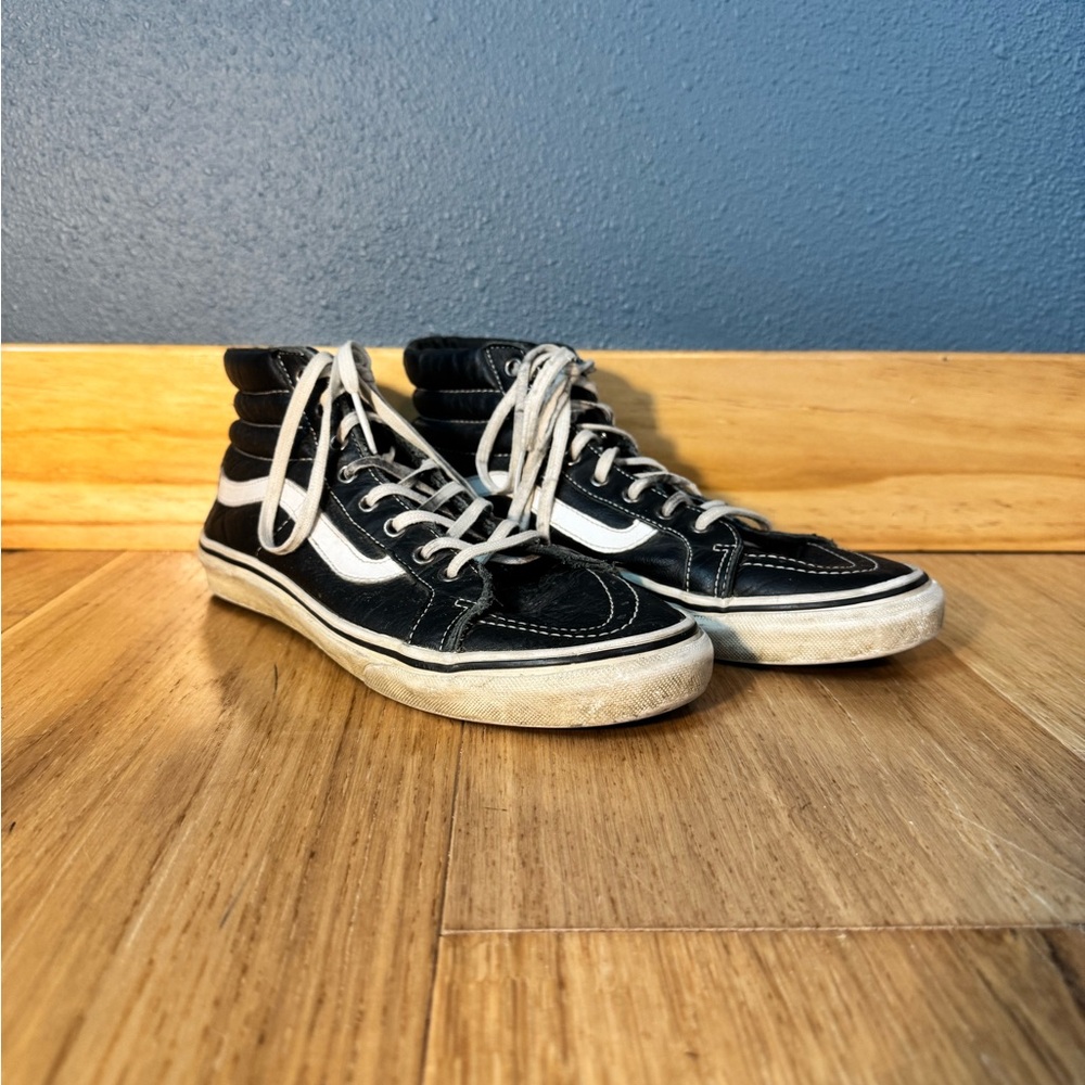 Vans sk8-Hi Black Leather and White High-Top Sneakers mens 7/womens 8.5 - Picture 7 of 11